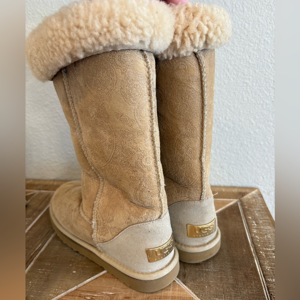 UGG Australia Tall Boots Paisley Embossed Women Size 6 AS IS - Picture 2 of 8